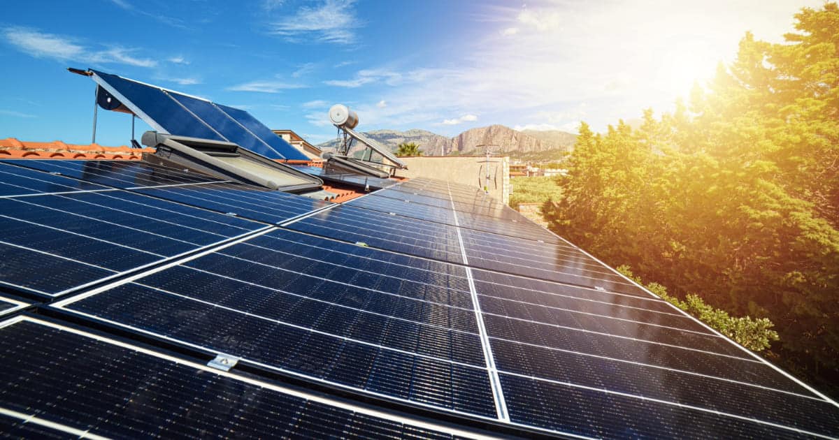 découvrez comment les panneaux solaires peuvent transformer votre consommation d'énergie, réduire votre facture d'électricité et contribuer à un avenir durable. explorez les avantages, l'installation et les options disponibles pour tirer le meilleur parti de l'énergie solaire.