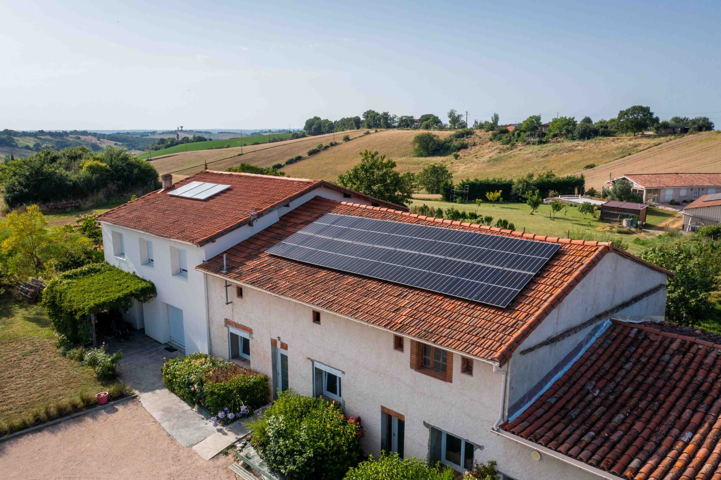 découvrez nos panneaux solaires 3 kwc/jour, idéaux pour produire une énergie renouvelable efficace et réduire votre facture d'électricité. optez pour une solution durable et économique pour votre habitation.