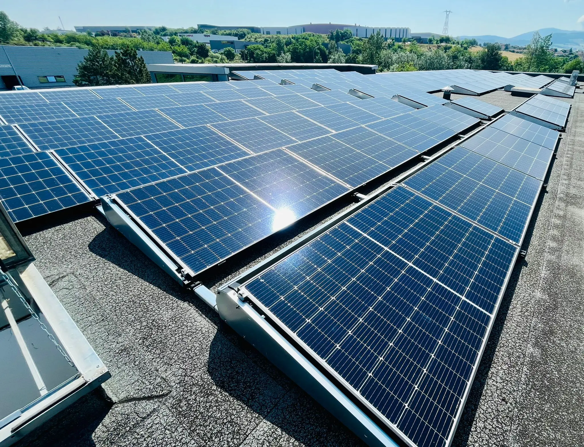 découvrez les panneaux solaires durables qui allient performance et respect de l'environnement. optez pour une énergie renouvelable fiable et économisez sur vos factures d'électricité tout en contribuant à la protection de la planète.