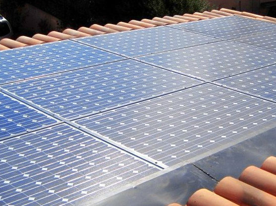 découvrez les panneaux solaires intégrés, une solution innovante et esthétique pour produire de l'énergie renouvelable. idéaux pour un habitat durable, ces panneaux s'intègrent harmonieusement dans votre toiture tout en garantissant une performance optimale et des économies d'énergie.