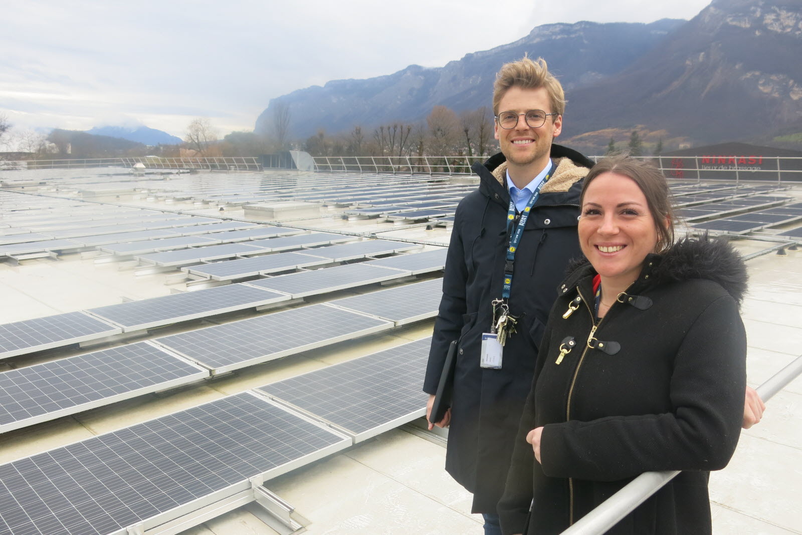 découvrez les panneaux solaires lidl, une solution écologique et économique pour produire votre propre énergie. profitez d'offres exclusives et d'une installation simplifiée pour réduire vos factures et contribuer à la préservation de l'environnement.