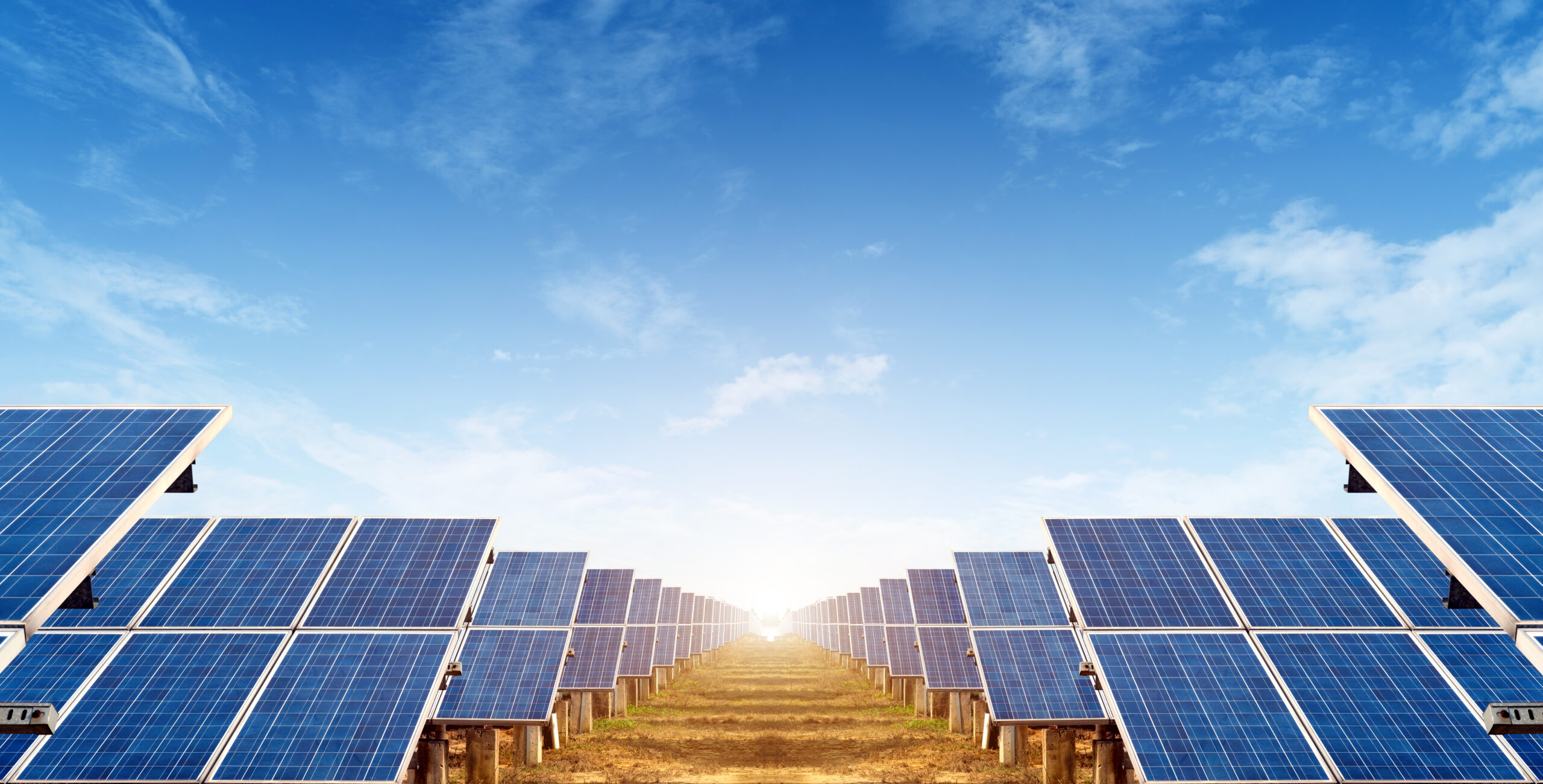 découvrez comment les pérovskites révolutionnent le secteur de l'énergie solaire avec leur potentiel d'efficacité et de coût. explorez les avancées technologiques, les applications innovantes et l'avenir prometteur de cette technologie solaire durable.