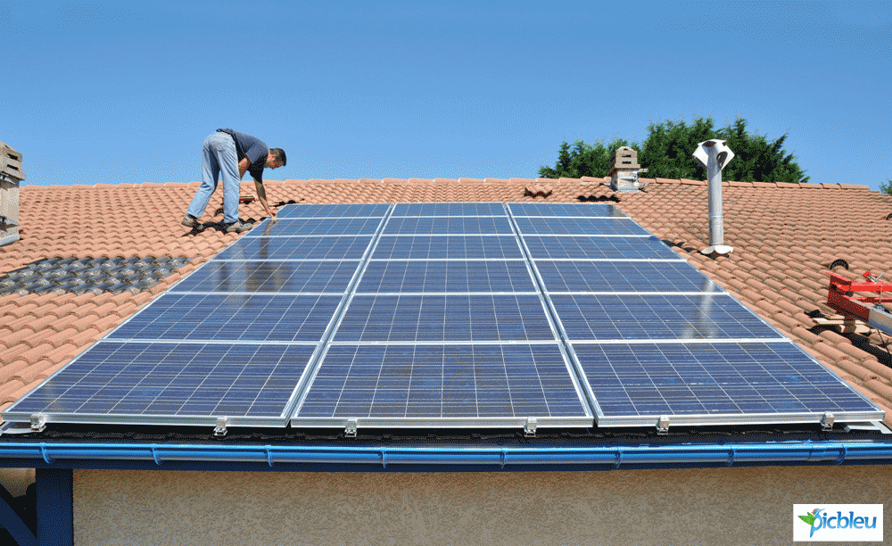 découvrez notre guide complet sur les prix des panneaux photovoltaïques. comparez les offres, explorez les différentes options disponibles et informez-vous sur les coûts d'installation pour optimiser votre investissement énergétique.