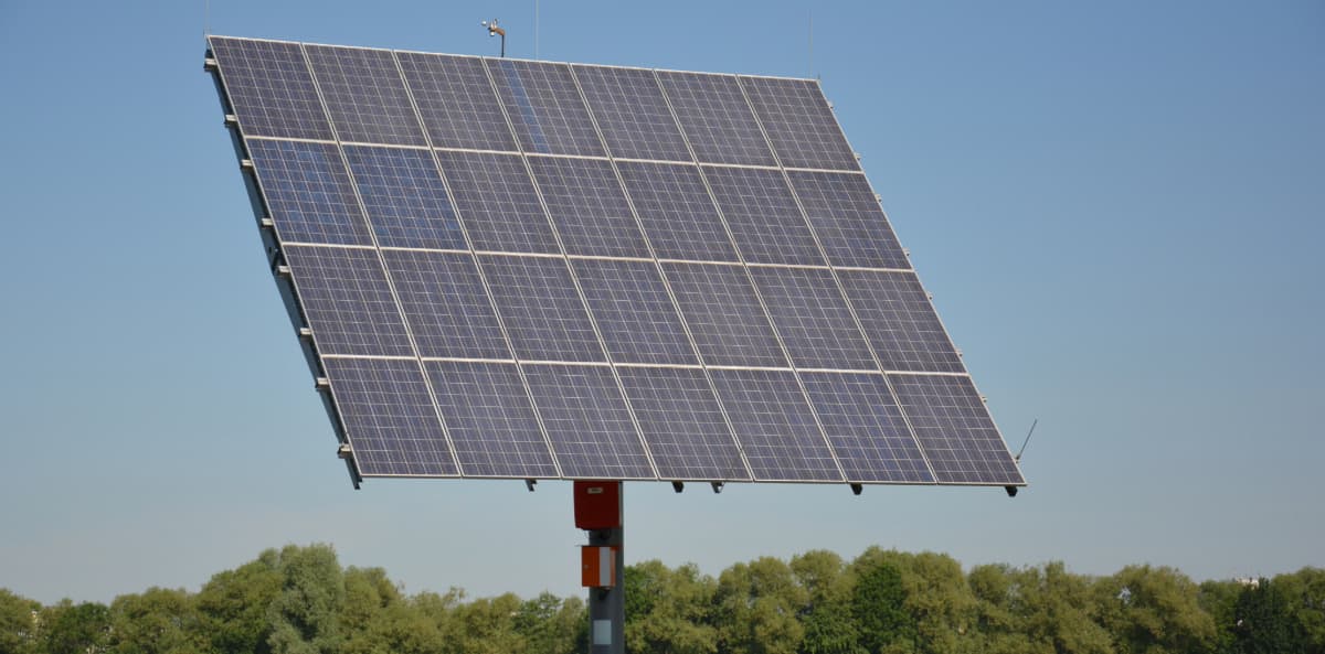 découvrez les meilleurs prix des trackers solaires pour maximiser la production d'énergie de vos panneaux photovoltaïques. comparez les offres et faites le choix idéal pour rentabiliser votre investissement solaire.