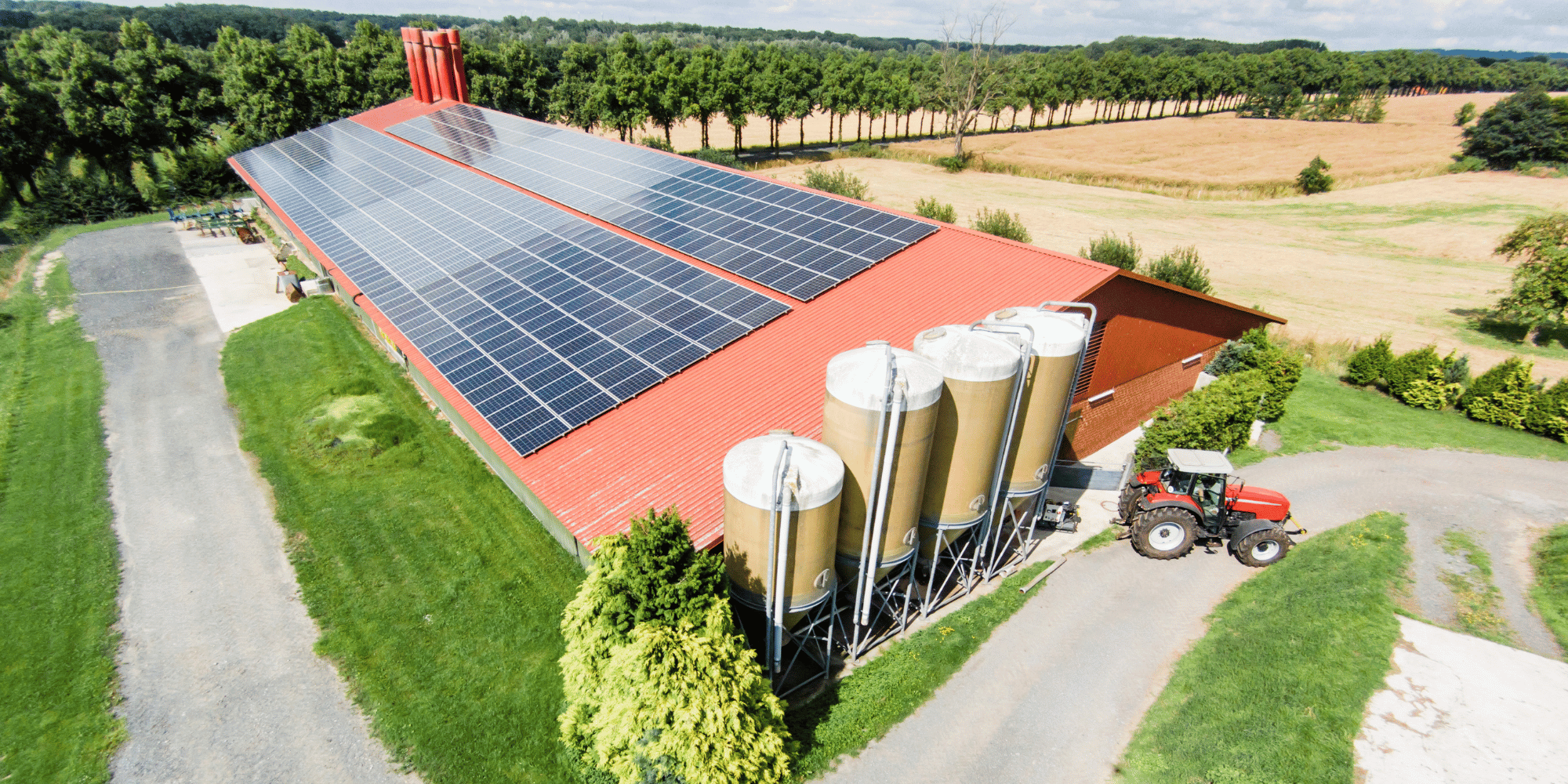 découvrez comment les panneaux photovoltaïques (pv) peuvent transformer le secteur agricole en favorisant la transition énergétique. explorez les avantages économiques et environnementaux de l'intégration de l'énergie solaire dans l'agriculture pour un avenir durable.