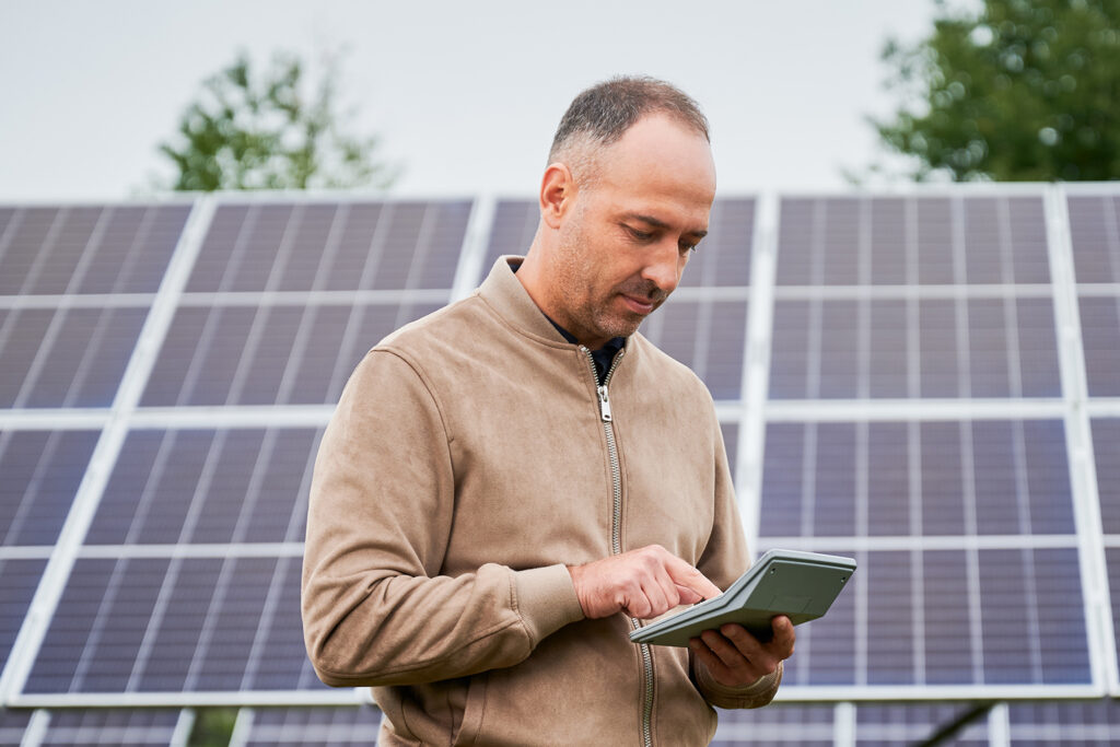 découvrez comment optimiser le rendement de vos panneaux solaires grâce à des conseils pratiques, des méthodes d'installation efficaces et des astuces pour maximiser la production d'énergie renouvelable.