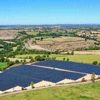 découvrez comment une serre photovoltaïque peut transformer votre production agricole en un modèle durable, combinant performance énergétique et respect de l'environnement. unica, l'innovation au service de votre culture.