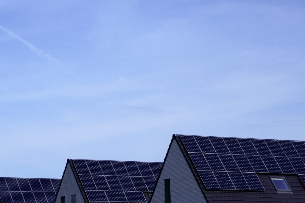 découvrez les subventions disponibles pour l'installation de panneaux solaires en france. maximisez vos économies grâce à des aides financières et des incitations gouvernementales pour rendre votre projet d'énergie renouvelable accessible et rentable.