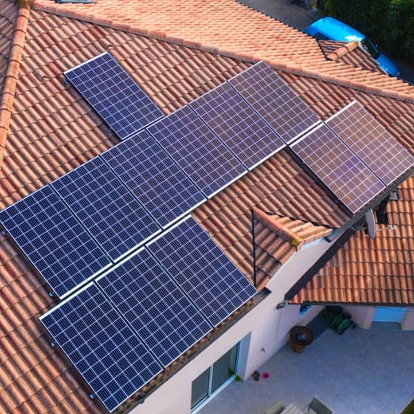 découvrez comment opter pour un système solaire d'autoconsommation économique peut réduire vos factures d'énergie tout en préservant l'environnement. profitez des avantages d'une installation solaire adaptée à vos besoins et faites le choix d'une énergie durable et économique.