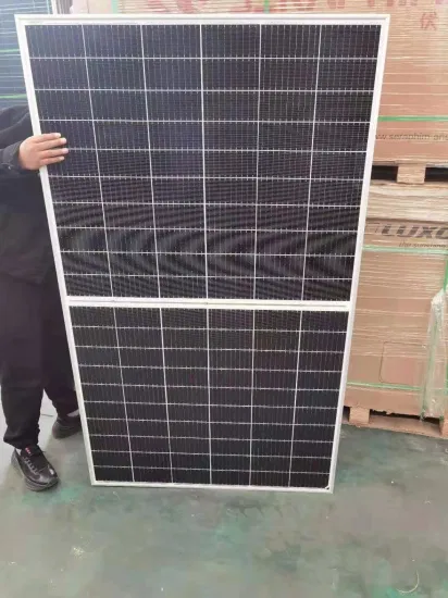 découvrez notre large sélection de vitres pour panneaux solaires, conçues pour optimiser l'efficacité de votre installation solaire. profitez d'une durabilité exceptionnelle et d'une transparence optimale pour maximiser la captation de l'énergie solaire.